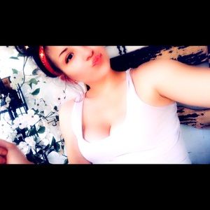 Meet your Posher, Alexis